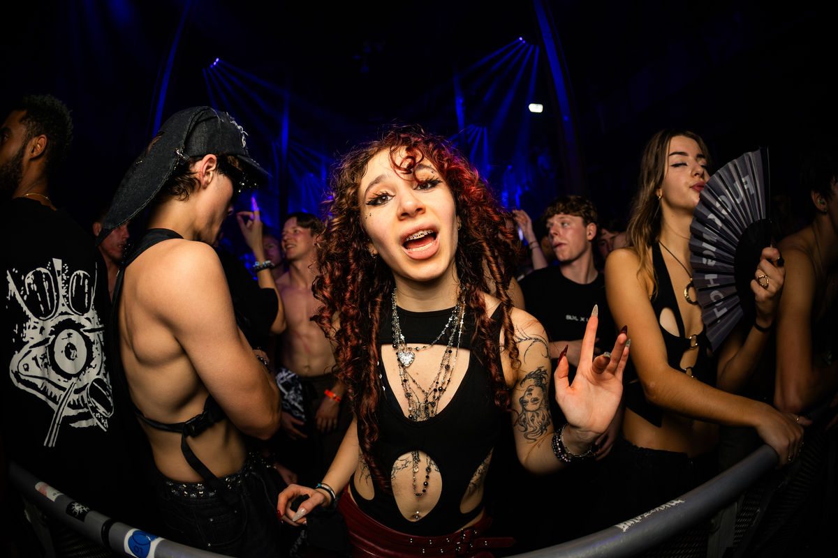 Loading... just a sec